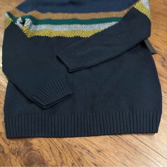 Capsule Chest Stripe Crew Neck Pullover Sweater Navy Multicolor Size M NWT - Picture 3 of 8